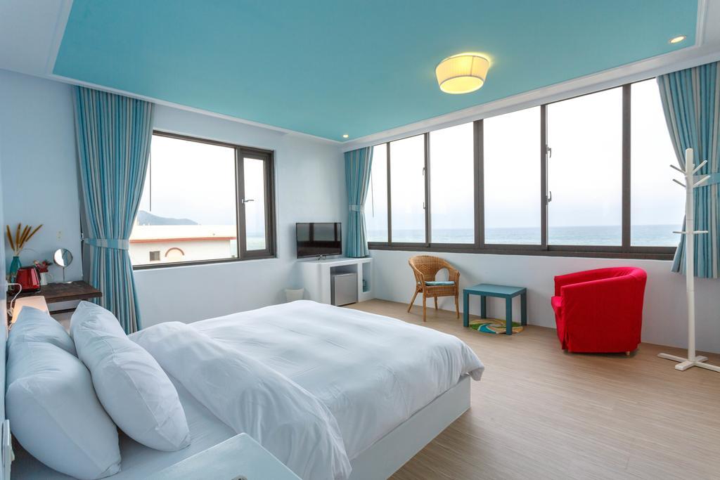 Sea Shore Hotel Manzhou Exterior foto